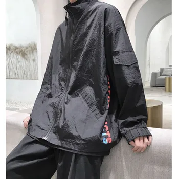 

2020 Spring And Summer New Youth Popular Letter Printed Loose Jacket Fashion Casual Stand Collar Sunscreen Black / White