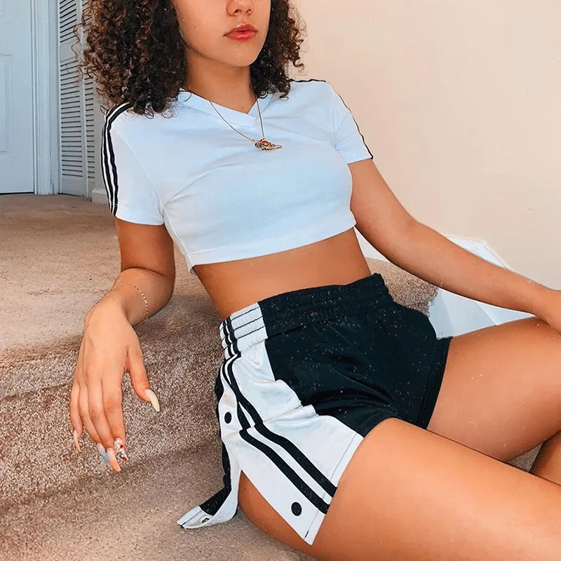 Summer new women's four-button slit striped casual shorts