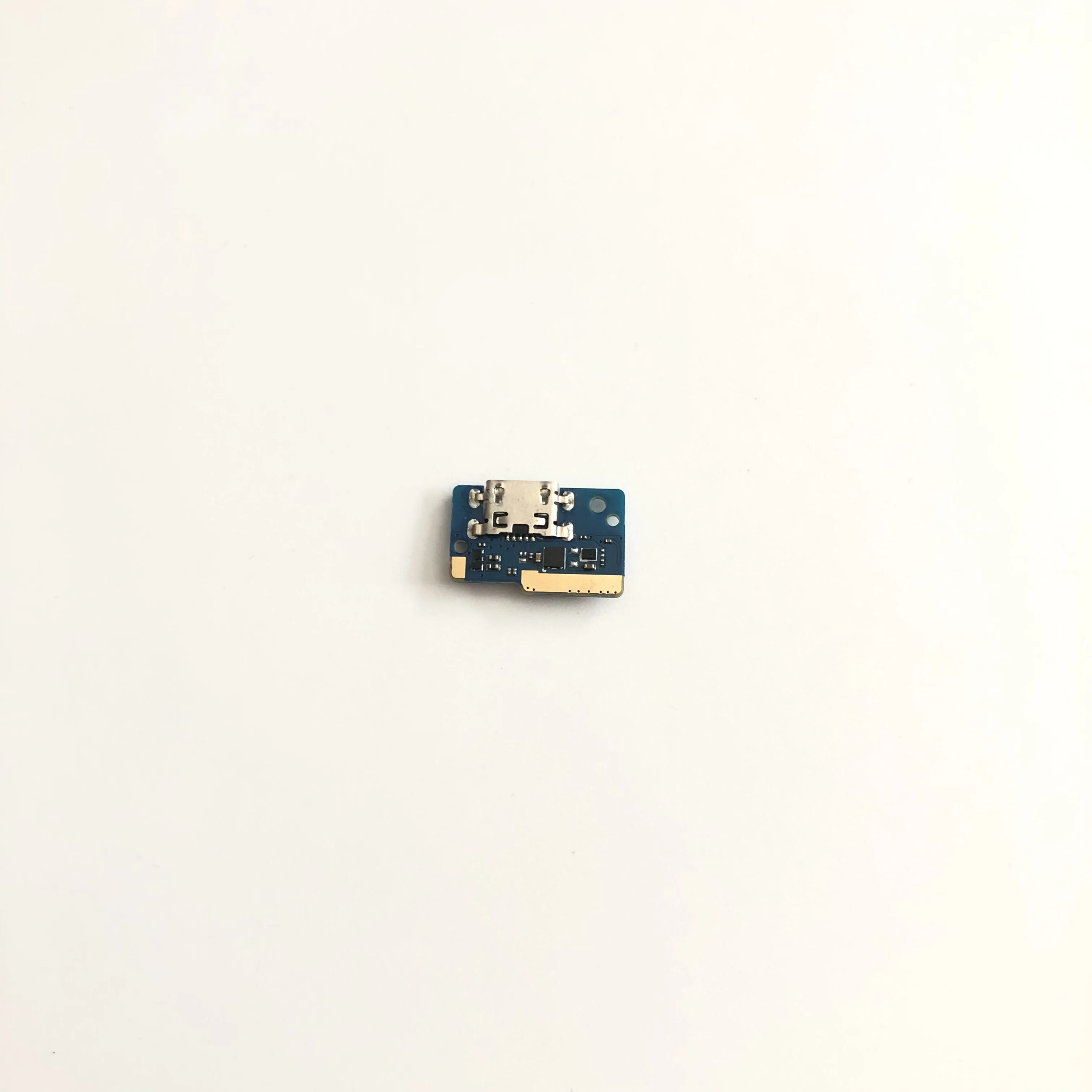 

Blackview A60 New USB Plug Charge Board For Blackview A60 MT6580A Quad Core 6.1 inch 1280*600 Smartphone