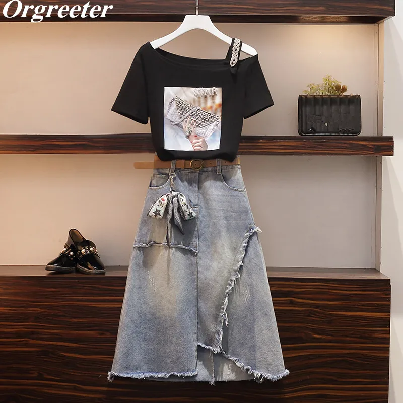 Женский комплект из 2 предметов черная футболка с вырезом лодочкой и принтом