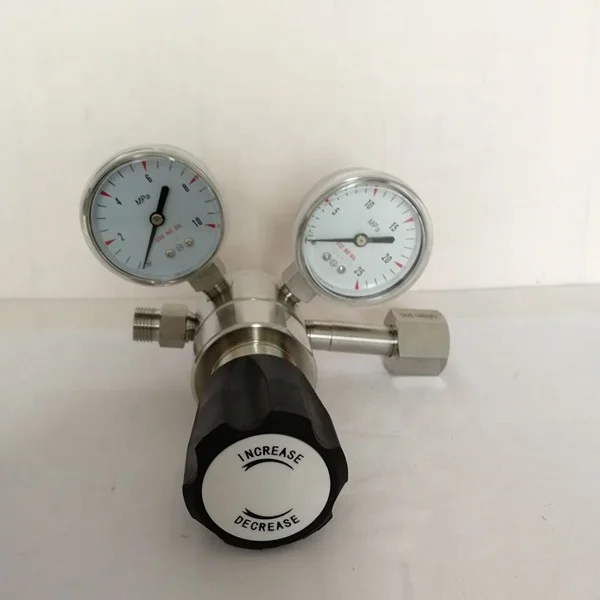 

Stainless steel material double gauges gas regulator for mixture of chlorine and fluorine