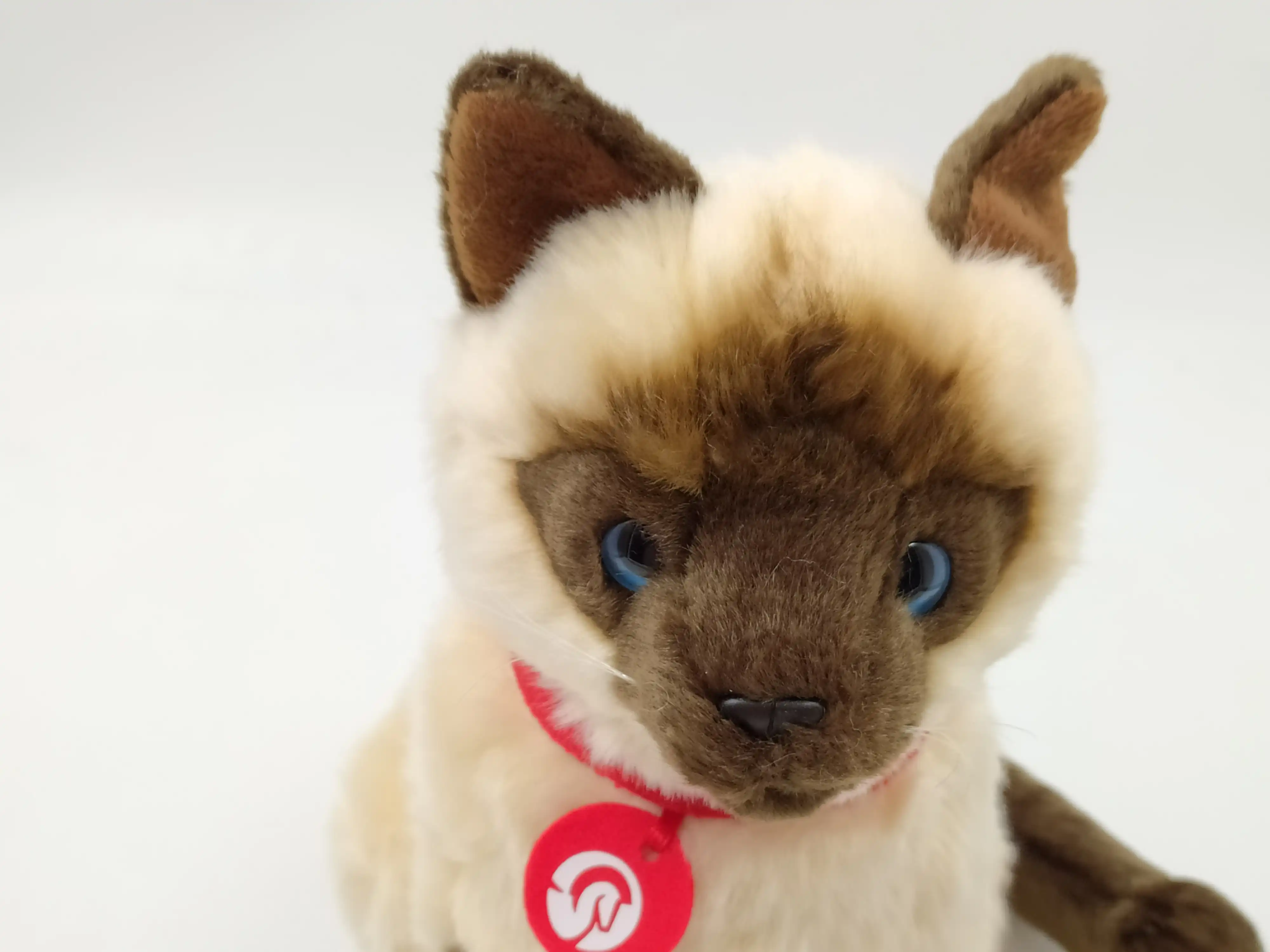 real looking stuffed cats