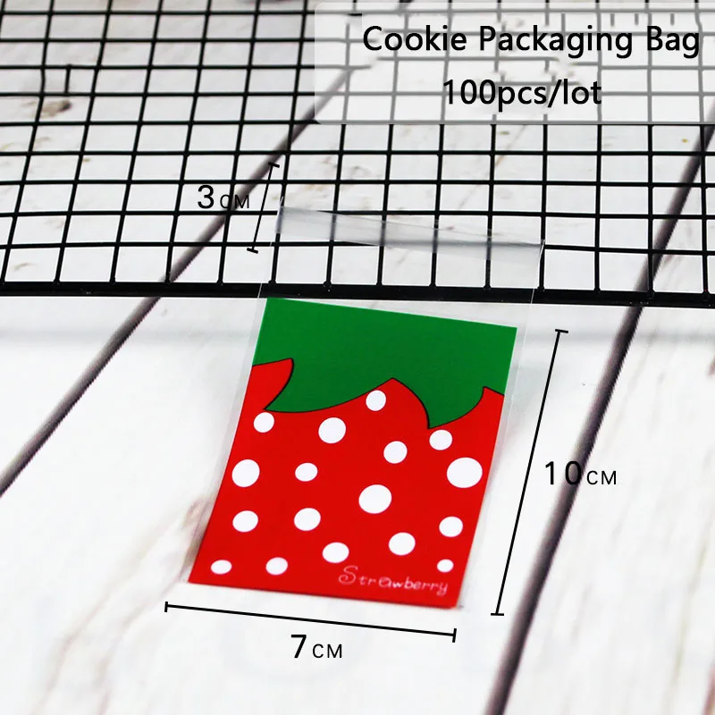 50pcs Cartoon Strawberry Pattern Cellophane Plastic Self-Stick Packaging For Biscuits Homemade Transparent DIY Cookie Candy Wrap | Дом и сад