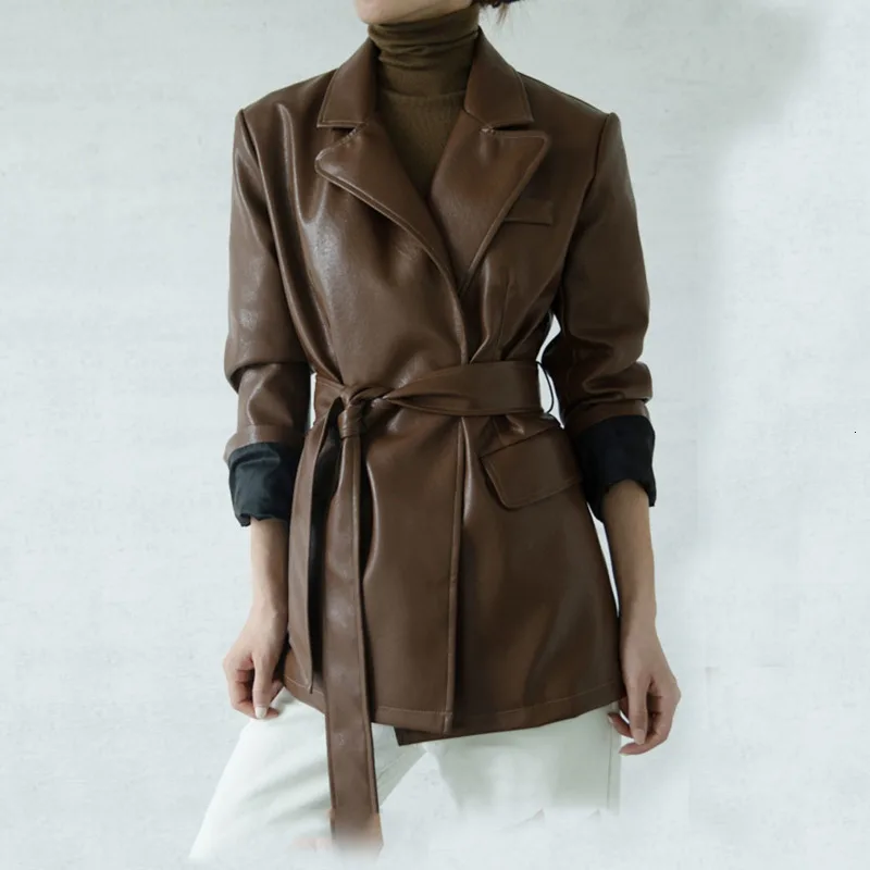 

[LANMREM] 2020 Spring New Products Fashion Solid Color Navy Collar Retro PU Leather Coat Women PA686