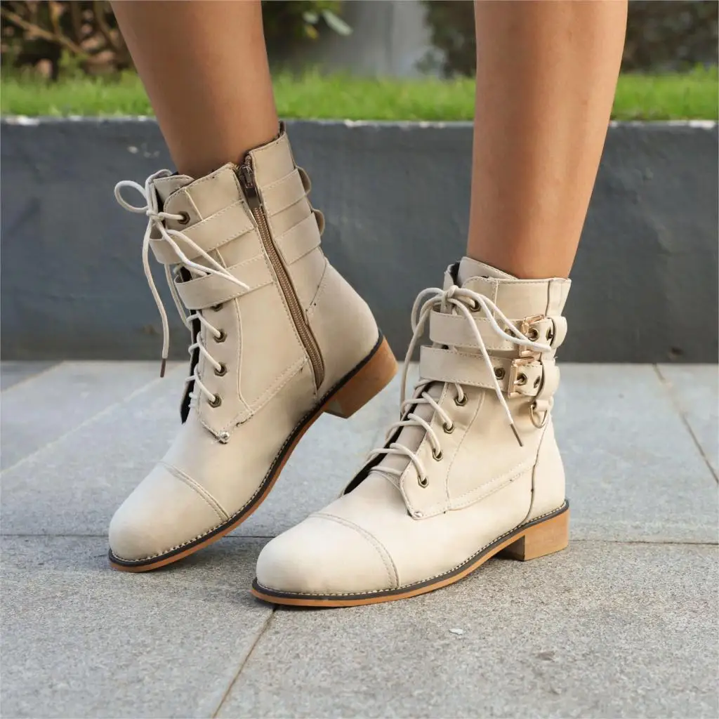 

WENYUJH 2019 Motorcycle Boots Women Buckle Gothic Punk Ankle Boots Winter British Style Low Heel Boot Women Shoe Botas Mujer