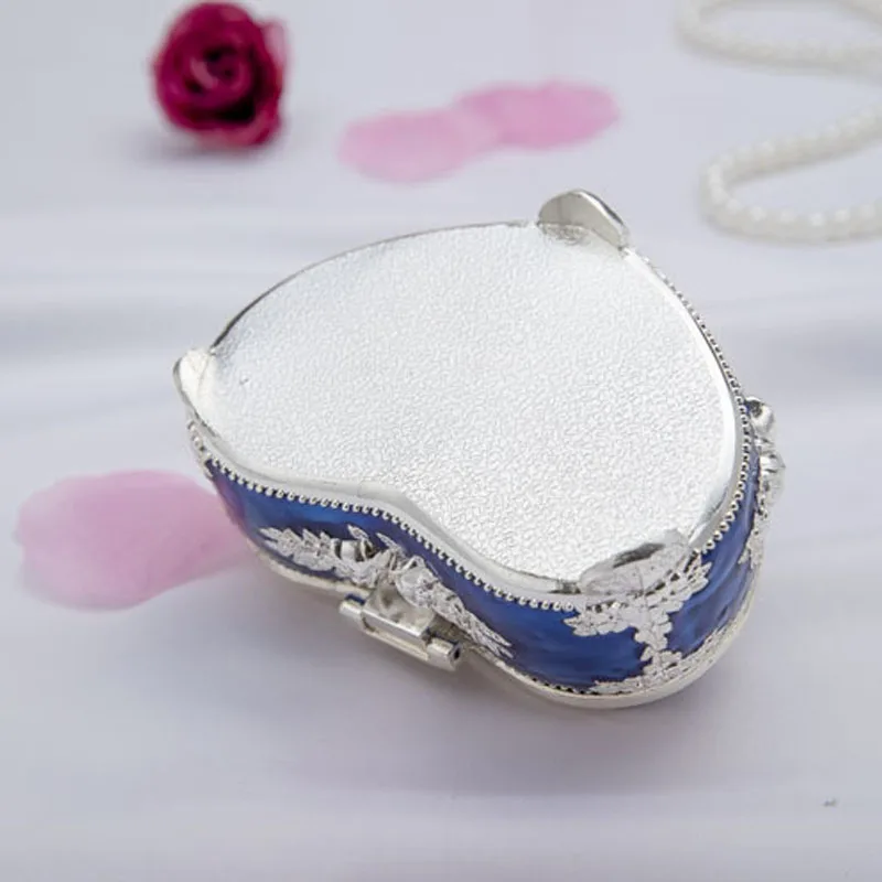 2020 Vintage High-End Castle Heart Shape Jewelry Box Metal Trinket Storage Organizer Case for Women and Girls