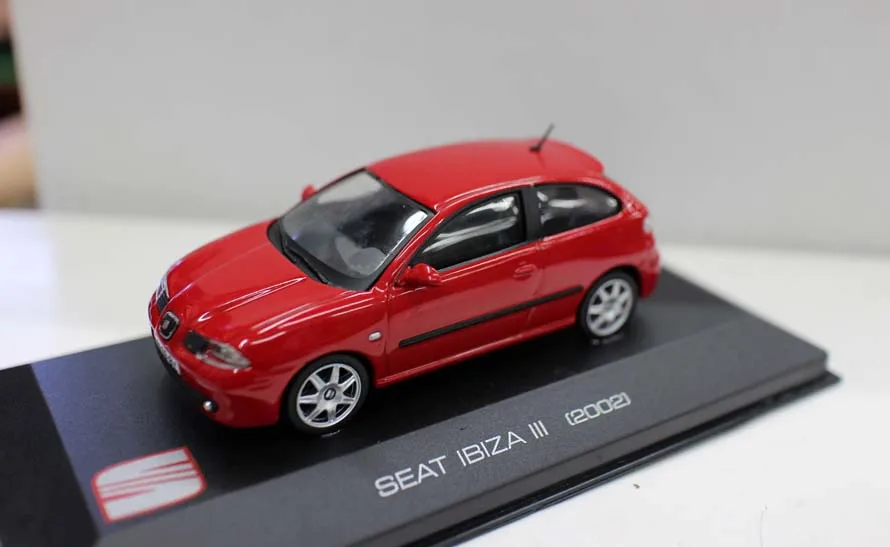 I XO 1:43 Seat IBIZA 2002 изысканные игрушечные машинки из сплава для детей детские игрушки