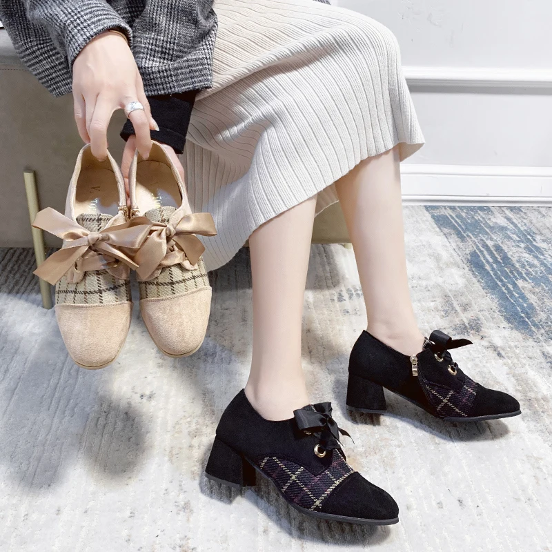 

Women's shoes 2020 spring new bow British small leather shoes women retro with skirt high heels women thick heeled shoes