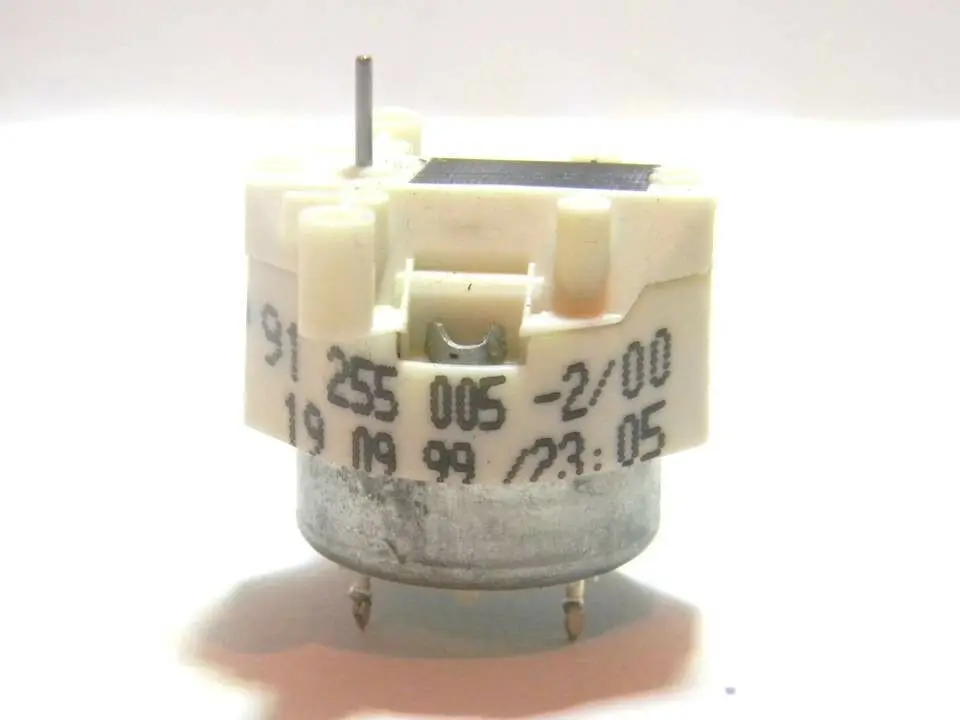 VDO Stepper Motor 91 255 005 Instrument Cluster motor 91255005 Electric car engine motor for Jetta King Golf Gower GM BMW Repair instrument stepper motor