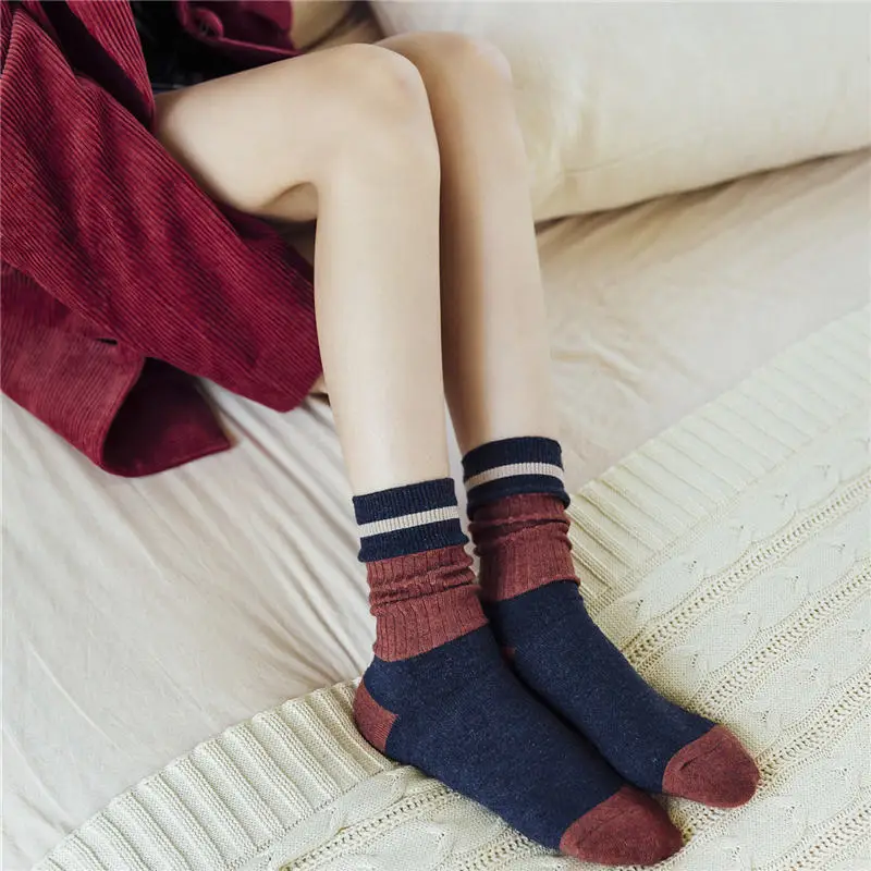KingDeng теплые носки для женщин хлопковые зимние женские носки в полоску Harajuku однотонные длинные мягкие пушистые носки уличная