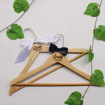

Personalized hangers for brides and grooms** Engraving** Personalized hangers