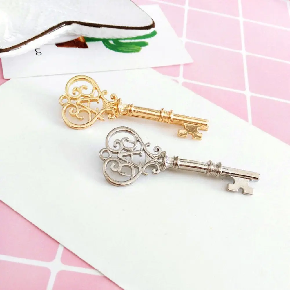 Retro Key Shaped Leaf Hairpin Hair Clip Stick Barrette Hair Accessories Headwear Retro Key Shaped Leaf Hairpin Hair Clip Stick Barrette Hair Accessories Headwear