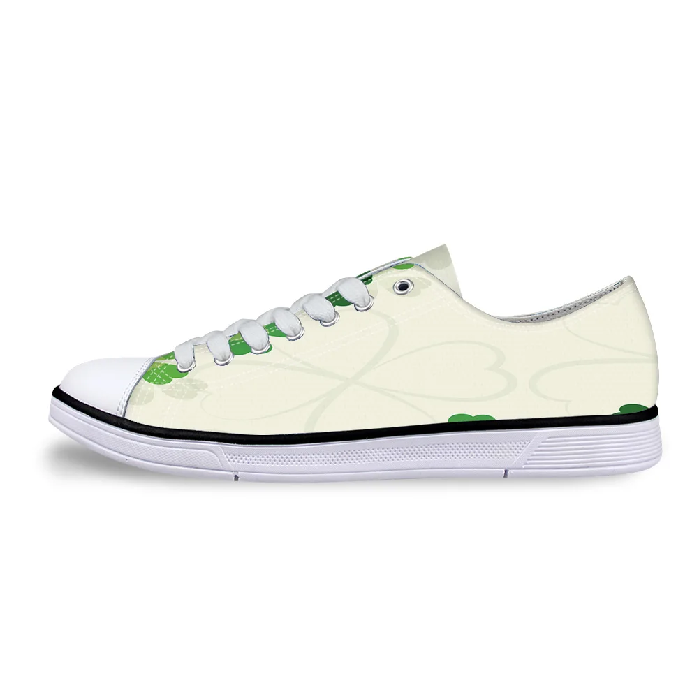 

St. Patrick'S Day Themed Four-Leaf Clover Unisex Canvas Shoes For Men Classic Flats Canvas Shoes Teen Boys Studnets Low