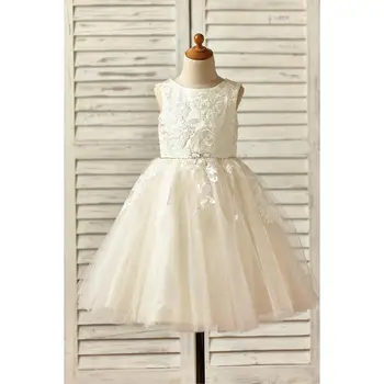 

Flower Girl Dress with Sequins Ball Gown Scoop Knee-length Sleevelss Lace Tulle Covered Button
