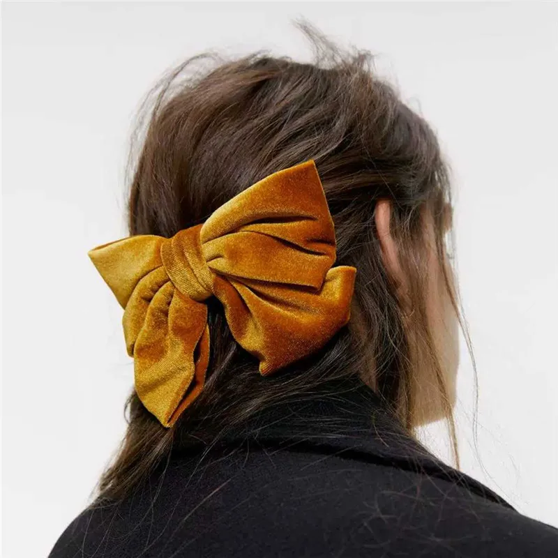 

The New Solid Color Velvet Bows Hair Clip Europe And America Popular Exaggeration Headdress Temperament Wild Autumn And Winter S