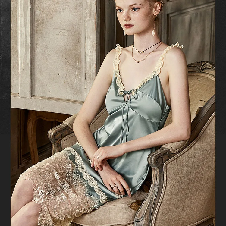 Женские ночные рубашки сексуальная шелковая ночная сорочка на бретельках с v