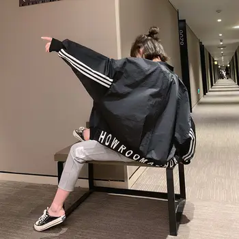 

New style in autumn 2020, thin Harajuku style printed striped jacket jacketloose large size showing thin bat sleeve letter top