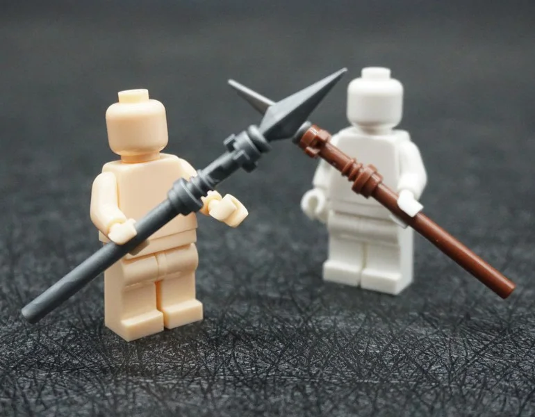 

10 Pcs/Set DIY Knife Accessories Sword Hammer Figures Military Weapon Army Roman Soldier Building Block Brick Toy X359
