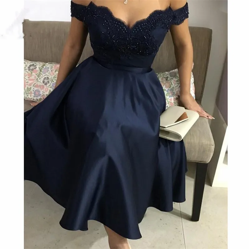 

2019 Glamorous Evening Dresses Form Tea Length Dress Featuring Appliques Satin Vestidos de fiesta Short Formal Evening Dress