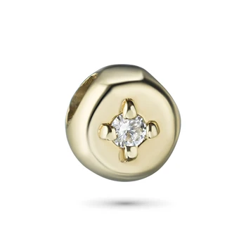 

Pendant in yellow gold with a diamond
