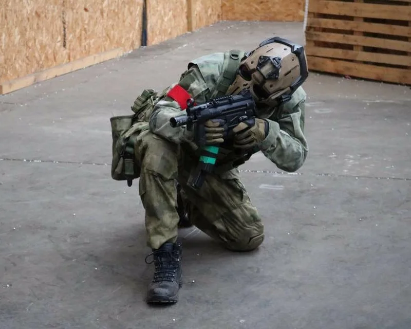 The-Devtac-Ronin-ballistic-helmet-stops-.44-mag-and-looks-good-going-it-PHOTOS-10