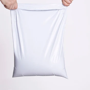 

300Pcs 17x30cm Waterproof Shipping Bag White Poly Mailer Plastic Envelope Self Sealing Courier Bag Express Packaging Envelopes