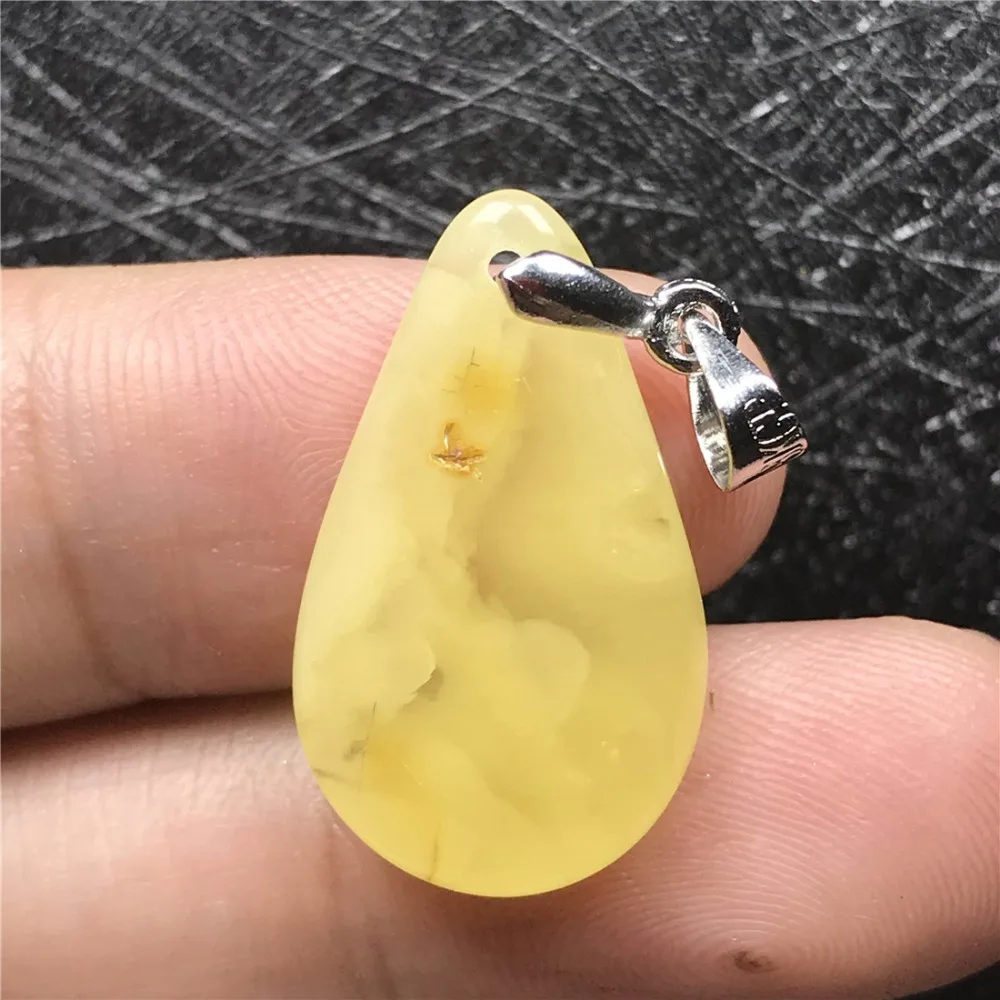 Amber Pendant (89)