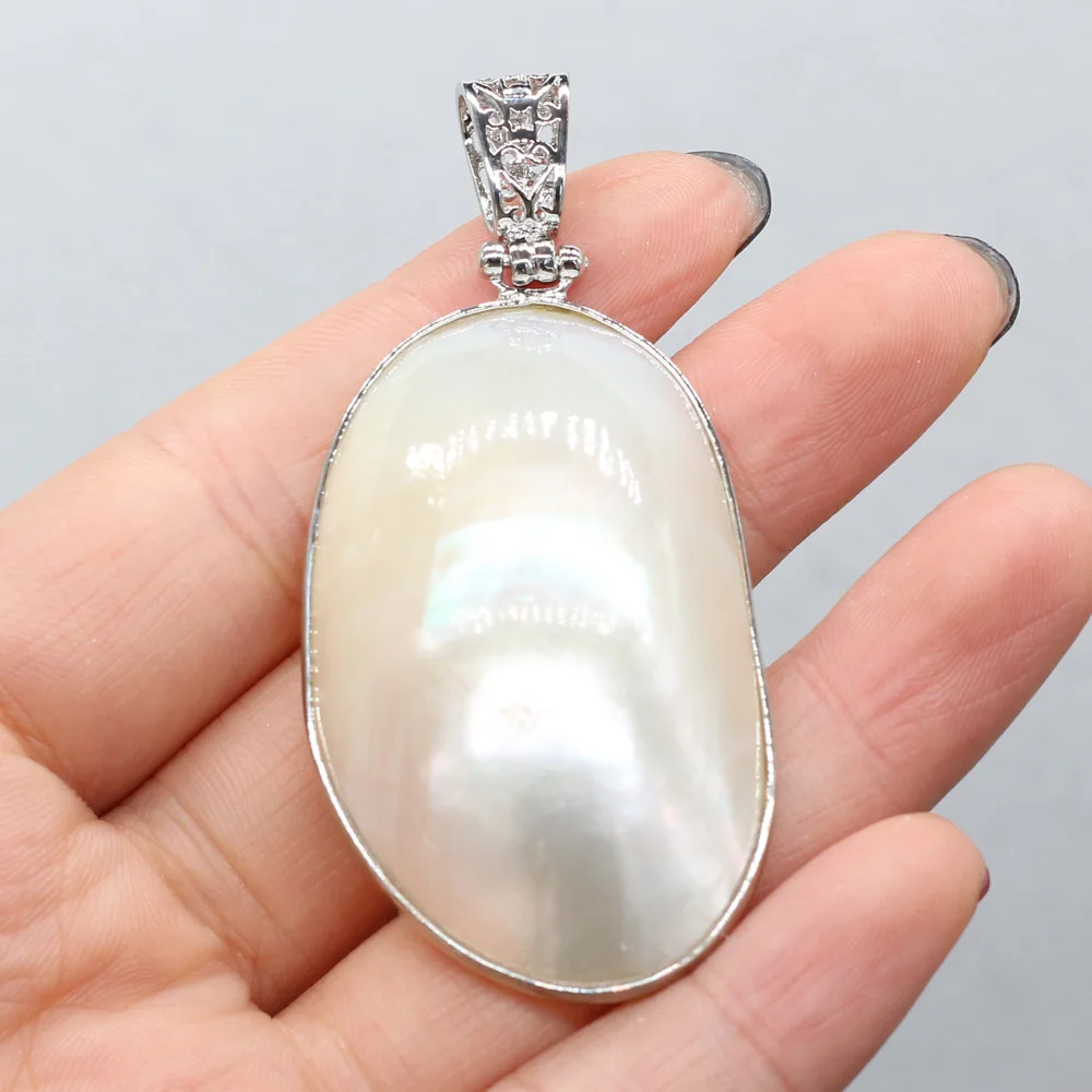 Natural Stone Shell Pendant Exquisite Round Charms For Jewelry Making Charms DIY Necklace Accessory