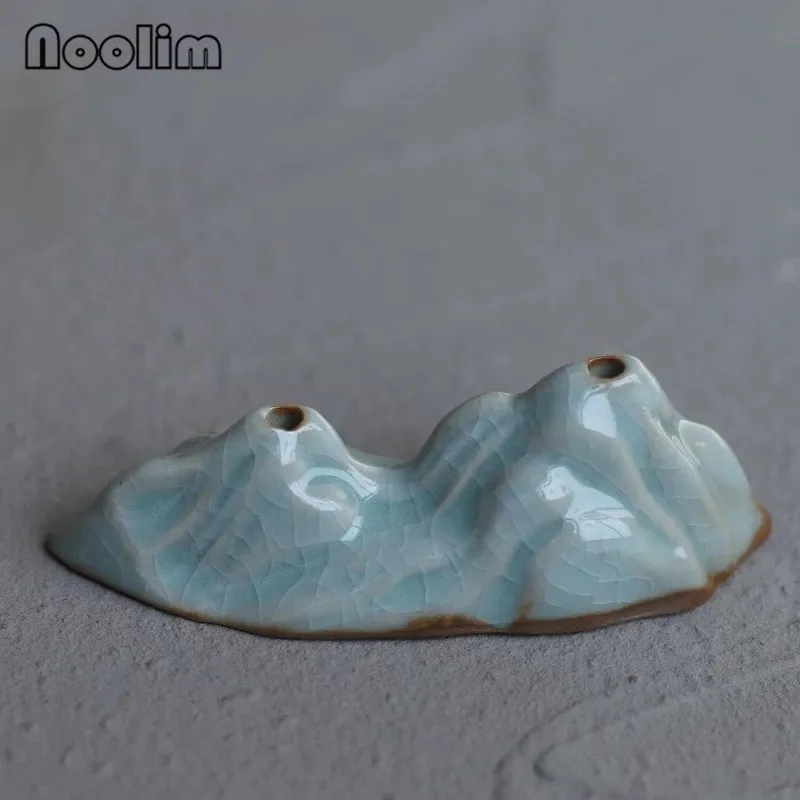 Керамическая горелка для благовоний Celadon с двойным отверстием, маленькая горная горка, подставка для ароматических палочек, сандаловое дерево, ароматическая основа, домашний декор для чаек - Color: C