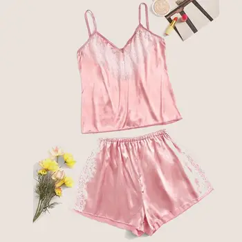 

Women Stain Pajamas Fashion Silk Features Lace Sexy V-Neck Backless Sleepwear Shorts Set Roupa Para Dormir 2019 Hot Sale Y