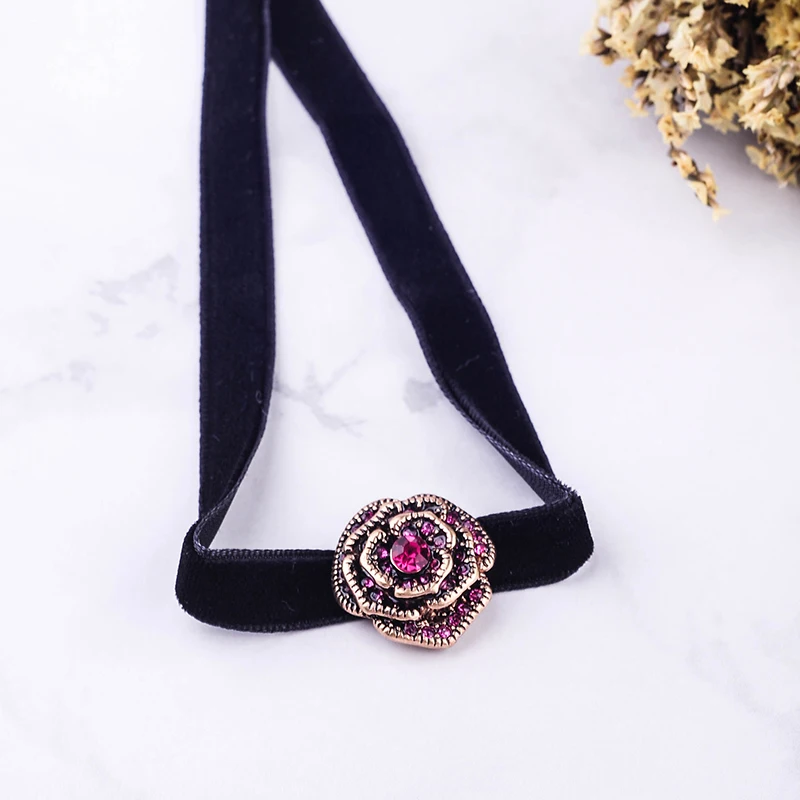 Винтажное ожерелье-чокер в стиле панк золотого цвета с цветком из кристаллов, черная, синяя, красная, черная, бархатная полоска