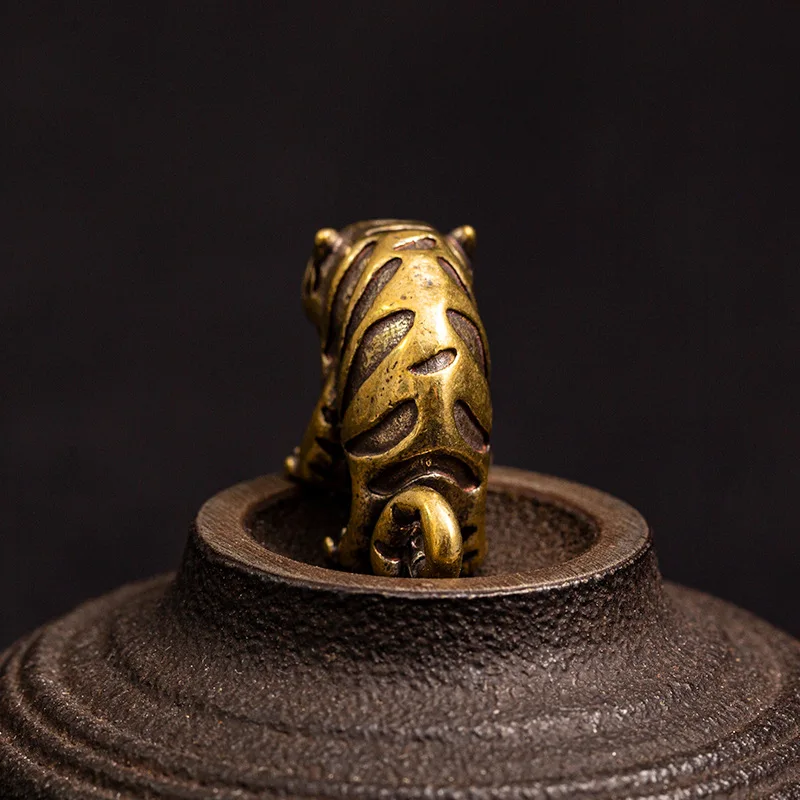 big mouth tiger pendant (1)