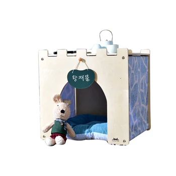 

Creative indoor dog house, cat, small wooden multi-functional coffee table Villa