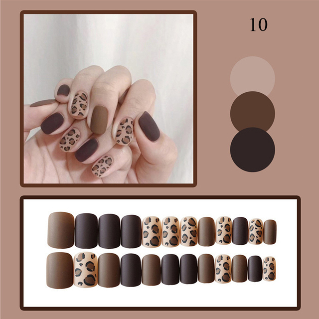 Nails Art Nail Tips Press on False with Designs Set Full Cover Artificial Short Packaging Kiss Display Clear Tipsy Stick