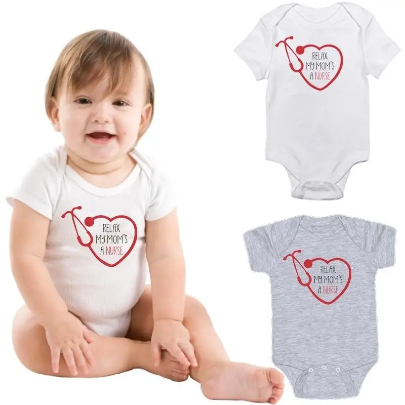 Relájate, mi mamá es un estampado de enfermera bebé traje de pantalón corto Casual de bebé de manga peleles para el cuerpo para bebé ropa para bebé (niño o niña)