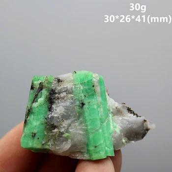 

100% Natural green emerald mineral gem-grade crystal specimens stones and crystals quartz crystals from china