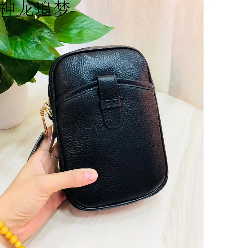 

Famous brand design Mobile phone bag Mini wild hanging neck bag shoulder Messenger bag girl genuine leather cell phone pocket