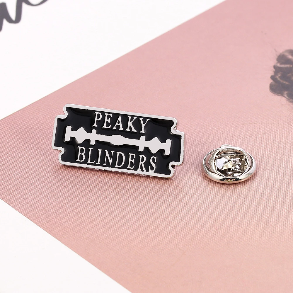 Lame De Rasoir Peaky Blinders Broche de lame de rasoir Peaky Blinders, dessin animé noir,  caractéristiques d'identité, bijoux d'extérieur, cadeau pour la fête des  pères | AliExpress