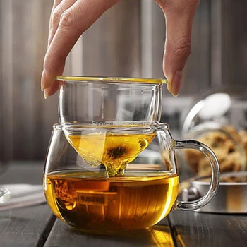 

Hand Blown Heat Resistant Glass Tea Cup with Lid and Infuser 300ml Borosilicate Glass Tea Cup Innovative Tea Bottle with Filter