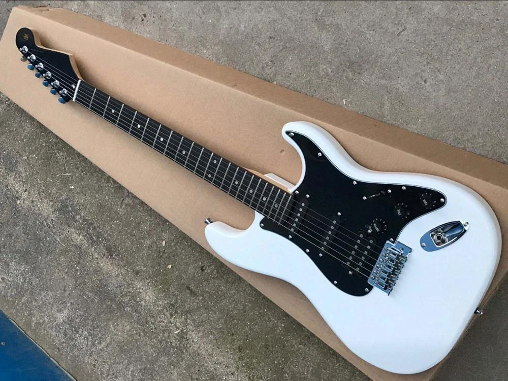 Electric guitar white and black Clearance