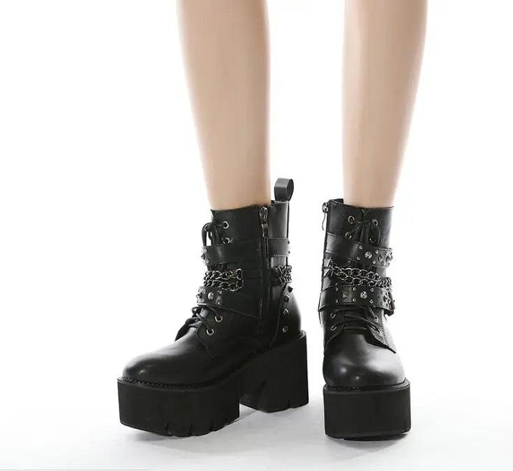 Black Boots With Gold Chain Gothic 