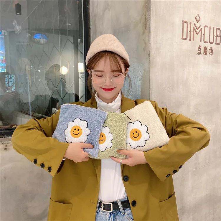 

cute Smiley sun flower plush clutch bag ins student cute makeup bag girl student phone handbags