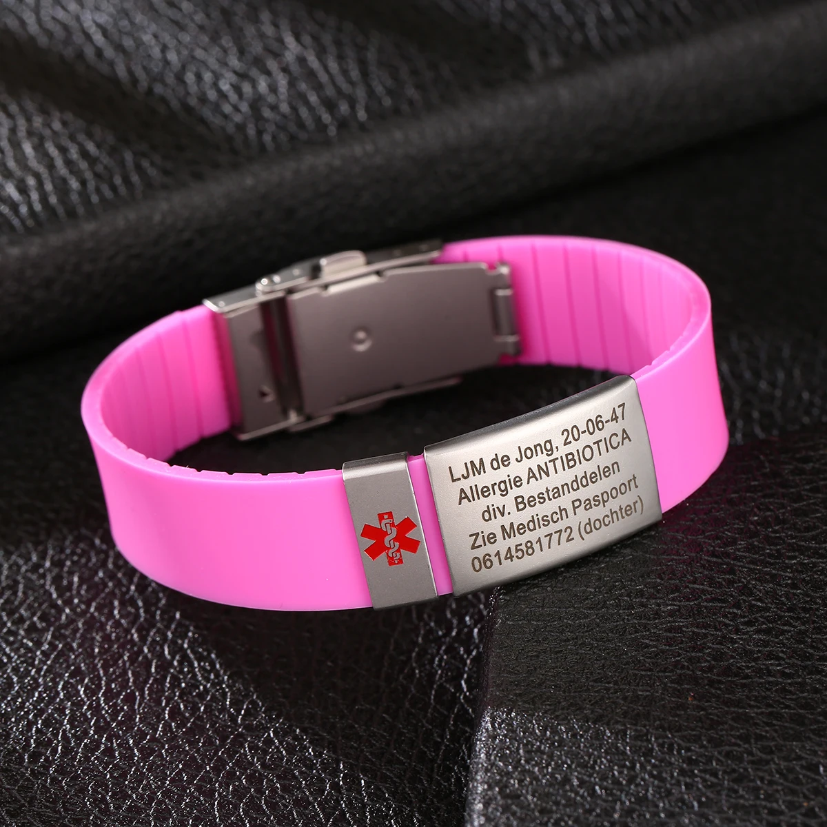 Aggregate more than 81 waterproof medical alert bracelets latest