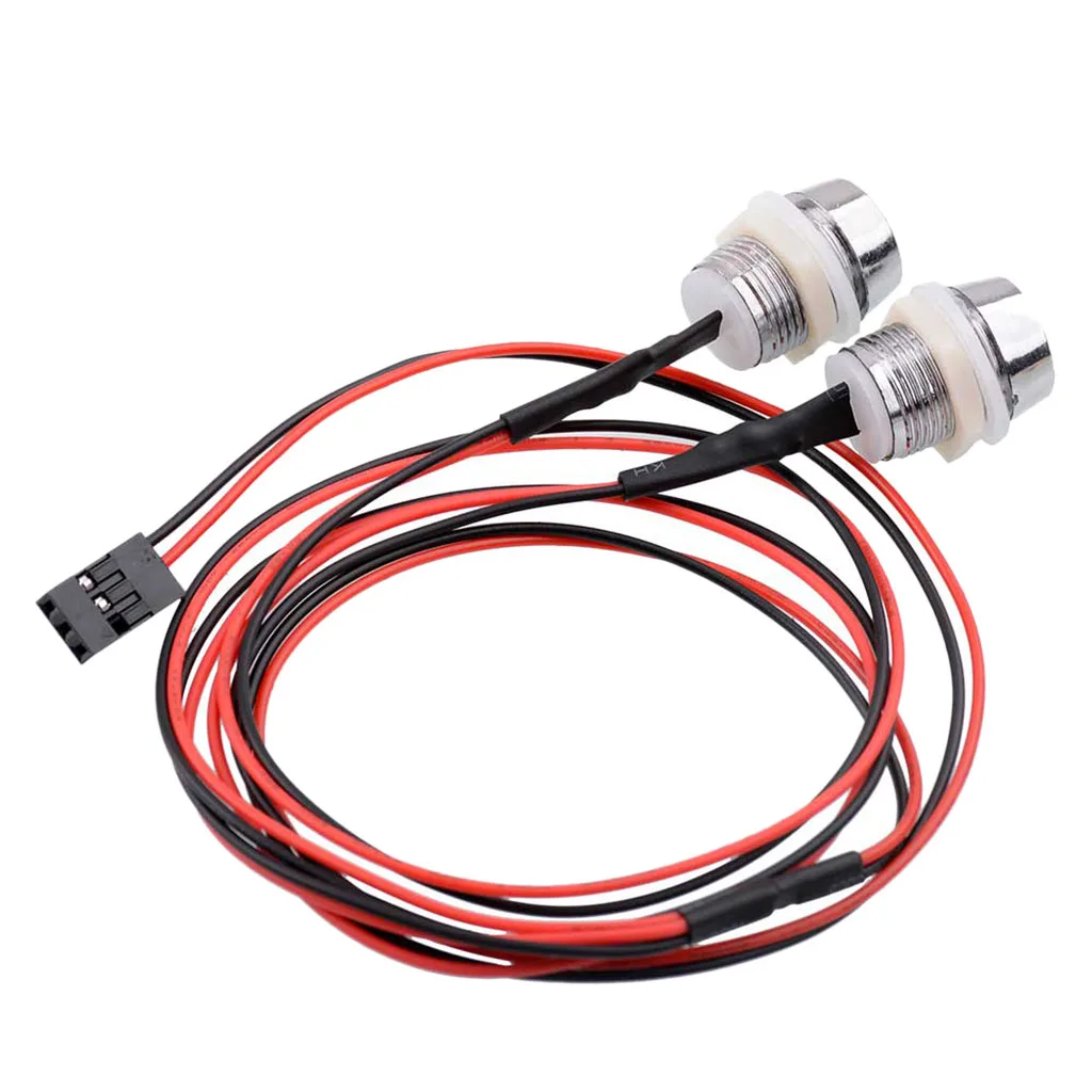 Deux lampes LED 10mm blanches côte à côte, kit pour voiture RC HSP à l'éclairage performant