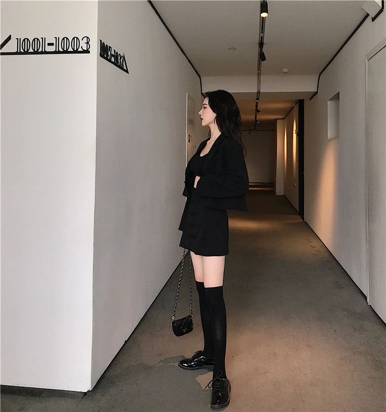 Фотосессия 5223#-свободный крой для похудения с длинным рукавом костюм куртка+ бюстгальтер бретельки+ трапециевидная юбка-футляр Женская