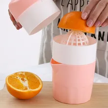 Простая Милая пластиковая ручная соковыжималка