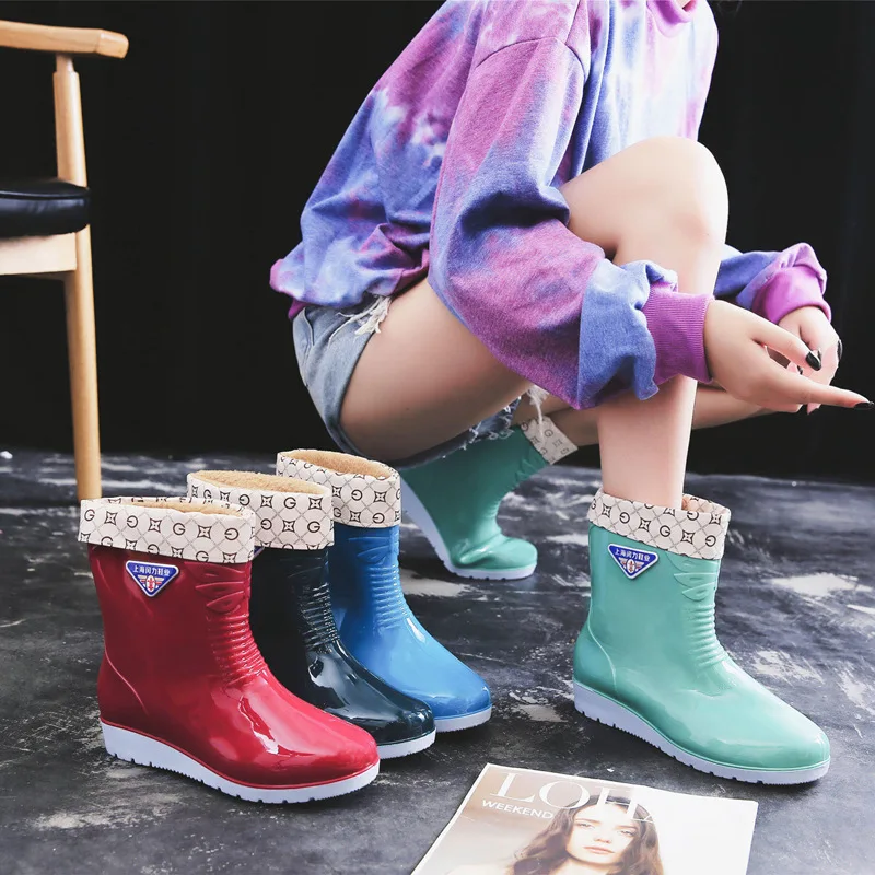 

Winter Rain Boots Rain Shoes Fashion Short Waterproof Women's Rain Boots Tube Adult plus Velvet Anti-slip Rubber Shoes Rubber Bo