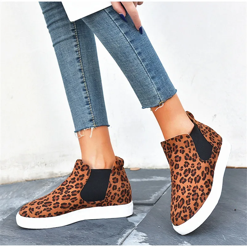 NAUSK Woman Flat Slip On Casual Shoes Women Autumn Sneakers Platform Ladies Fashion Snake Female Comfortable Plus Size Footwear