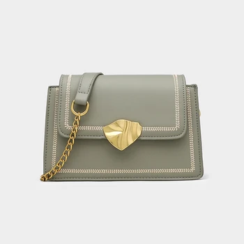 

The new 2019 bag for women is a fresh and versatile one-shoulder bag