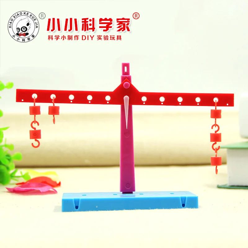 

DIY Homemade Balance Scale Assembled Experimental Primary School Teaching Aids Children's Palace Popularization of Science Train